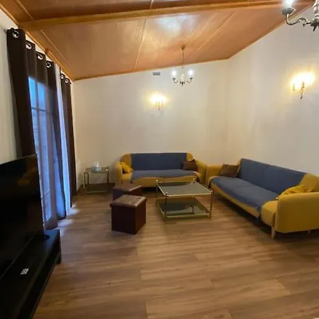 Tres Belle Maison Neuve F2 Avec Grand Jardin